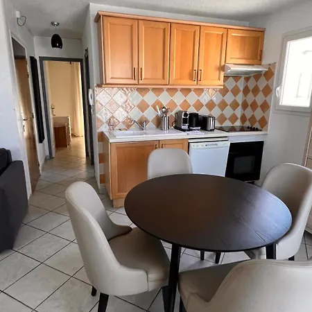 Les Jardins De Lea Apartment