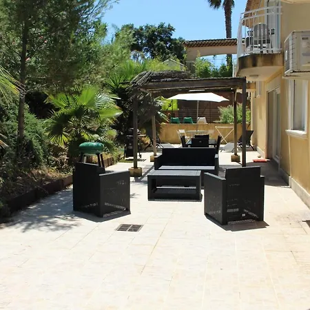 Lägenhet Les Jardins De Natallia