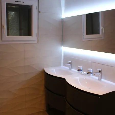 Lägenhet Les Jardins De Natallia La Seyne-sur-Mer